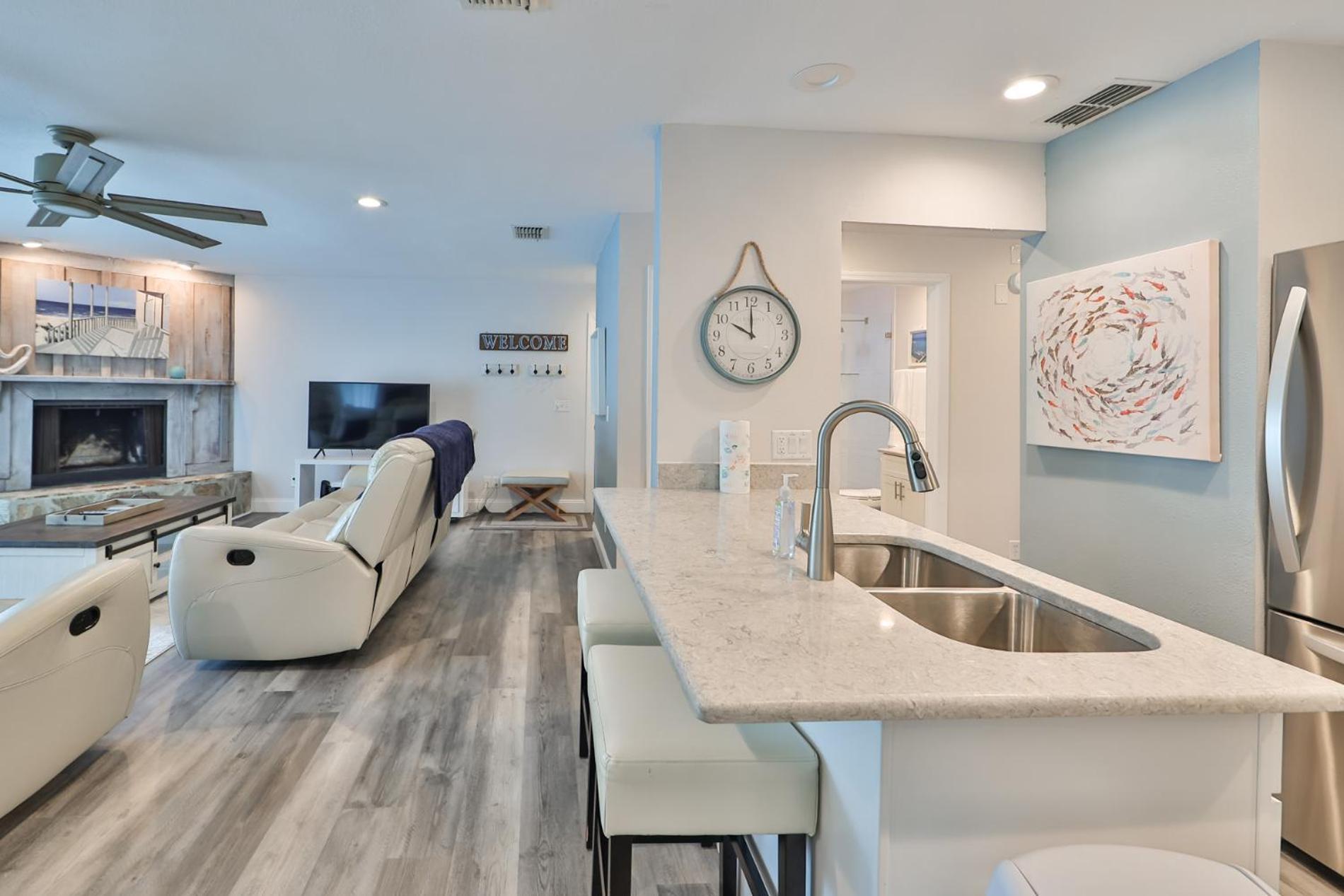 100 Steps To Beautiful Indian Rocks Beach, Oceanside, 2 Bedroom Updated Condo Clearwater Beach Extérieur photo